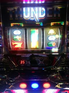 掲示板 サンダーvリボルト 一撃 パチスロ スロット解析攻略