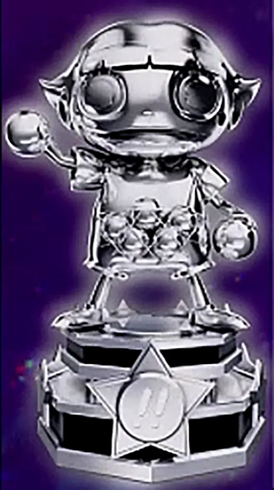 L 仮面ライダー 7RIDERSの玉ちゃんトロフィー シルバー